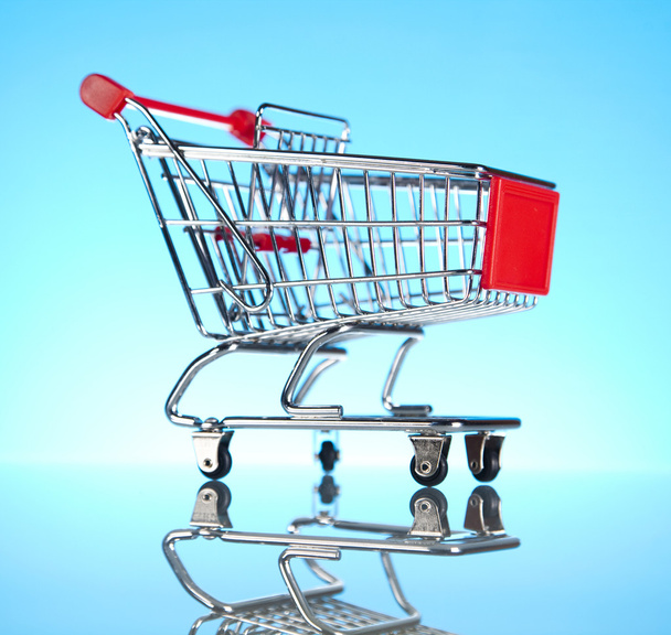 Shopping trolley, discount - Photo, Image