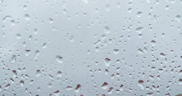 cam zemin üzerine yağmur damlaları - Fotoğraf, Görsel