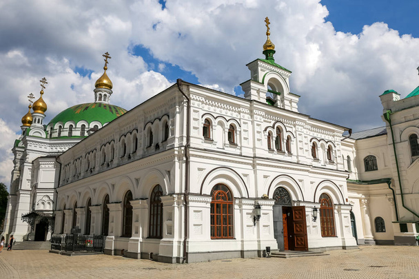 Gevel van de Refectory Church in Kiev City, Oekraïne - Foto, afbeelding