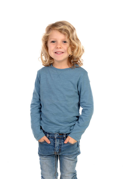 χαριτωμένο μικρό αγόρι σε μπλε πουλόβερ που απομονώνονται σε λευκό φόντο - Φωτογραφία, εικόνα