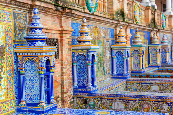 picture of historical tiled building exterior at the Plaza de Espana, Seville, Spain - Foto, imagen