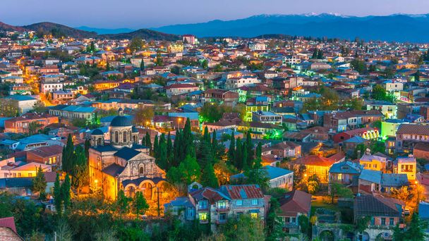 Vista panorámica de la ciudad de Kutaisi en la región de Imereti, Georgia
 - Foto, imagen