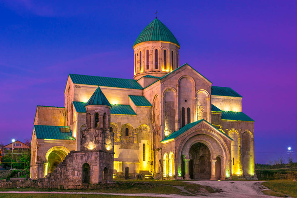 Καθεδρικός Ναός Bagrati ήη καθεδρικό ναό της Κοιμήσεως που ονομάζεται επίσης στον καθεδρικό ναό η πόλη Κουτάισι σε την πόλη Κουταΐσι, γεωργία - Φωτογραφία, εικόνα