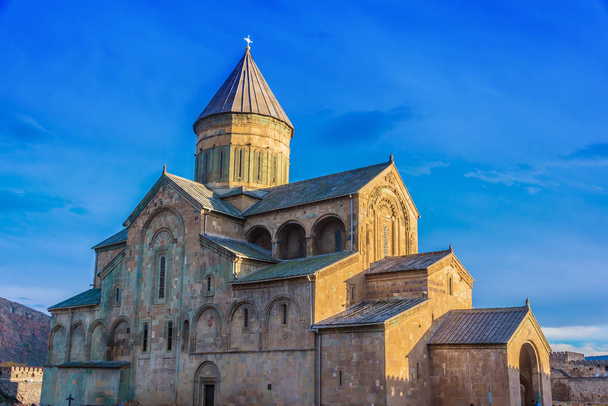 Catedral de Svetitskhoveli en la histórica ciudad de Mtskheta, Georgia
 - Foto, Imagen