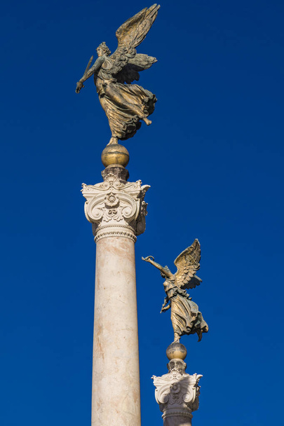 Vittoria alata άγαλμα στο βωμό της πατρίδας στη Ρώμη, Ιταλία - Φωτογραφία, εικόνα