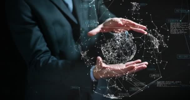 recortado vídeo de hombre de negocios con las manos holograma globo planeta
  - Imágenes, Vídeo