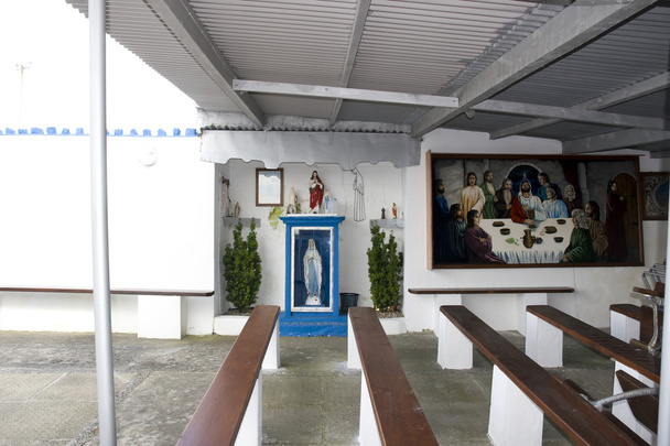 area di preghiera in un pozzo santo di guarigione
 - Foto, immagini