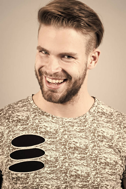 Man with beard and stylish hair in tshirt smile - Φωτογραφία, εικόνα