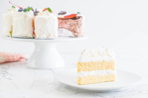 vanilla cake isolated on white background - Fotografie, Obrázek