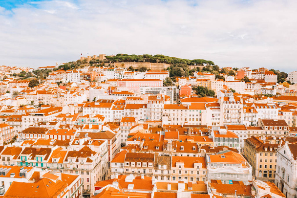 Aerial view of the Lisbon old town center with main street going straight to the Commerce square by the bay. - Foto, imagen
