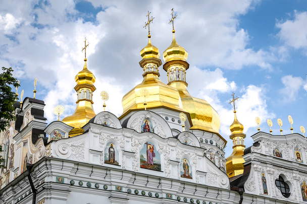 Dome of Dormition katedraali Kiovassa City, Ukraina - Valokuva, kuva