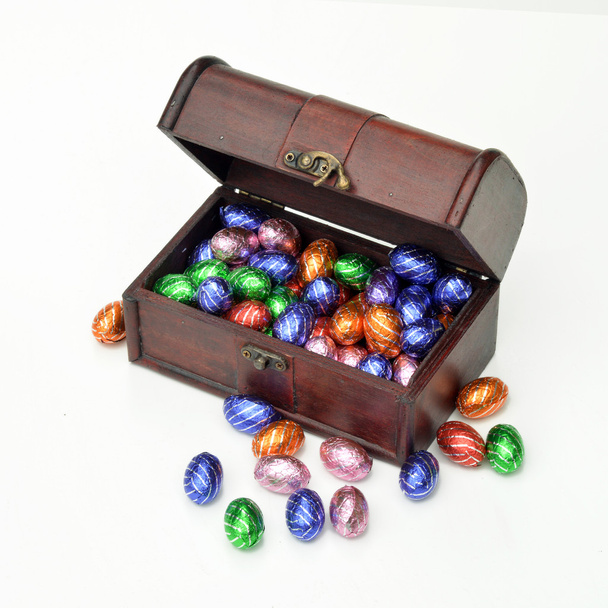 Uova di Pasqua al cioccolato
 - Foto, immagini