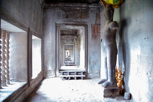 Licht Schatten von angkor wat das Welterbe und auch eine von sieben Wunderwelt in siem reap, Kambodscha - Foto, Bild