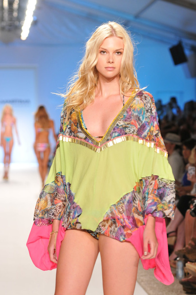 MIAMI - JULY 17: Model walking runway at the Cia Maritima Collection for Spring, Summer 2012 during Mercedes-Benz Swim Fashion Week on July 17, 2011 in Miami, FL - Fotoğraf, Görsel