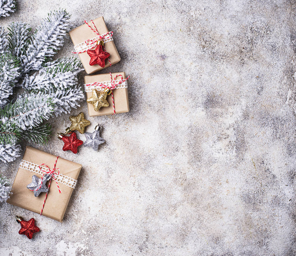 Christmas gift boxes in craft paper - Valokuva, kuva