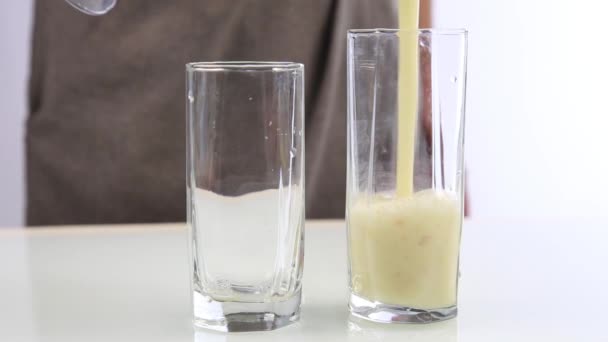 poured fruit smoothies in the glass for drinking healthy concept - Footage, Video