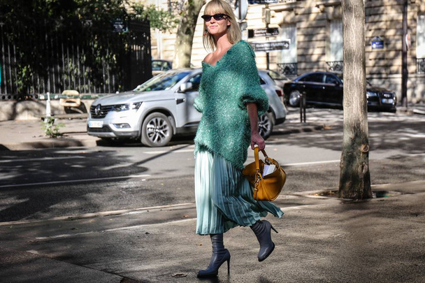 PARIS, France- September 26 2018: Jeanette Friis Madsen on the street during the Paris Fashion Week. - Фото, зображення