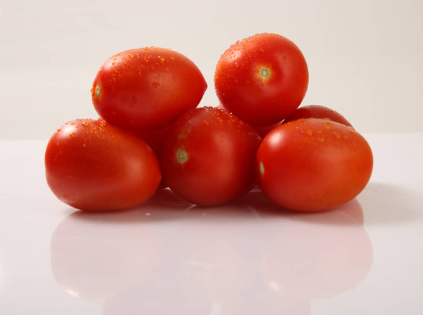 Vegetables, tomatoes fresh on the table. - Фото, зображення
