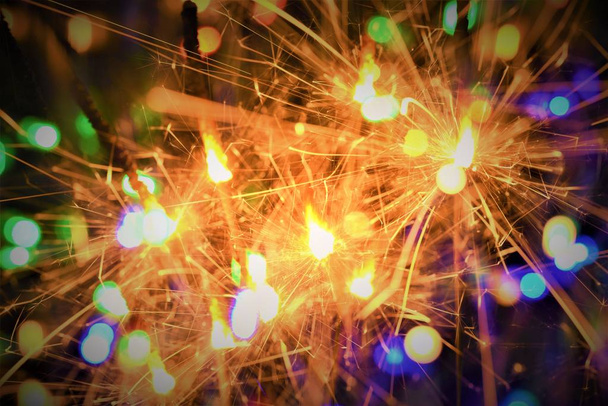 Yeni yıl kutlama yangın çalışma - Fotoğraf, Görsel