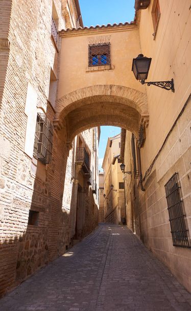 Toledo juderia arch in Castile La Mancha of Spain - Valokuva, kuva