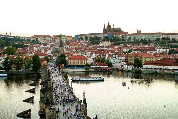A Praga - Repubblica Ceca - Il 26 / 07 / 2015 - Veduta del paesaggio urbano di Praga al tramonto, Repubblica Ceca
 - Foto, immagini