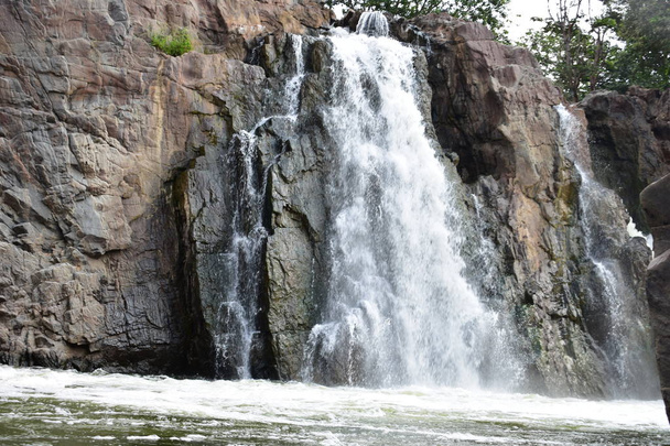 Hogenakkal vodopády v Tamilnadu  - Fotografie, Obrázek