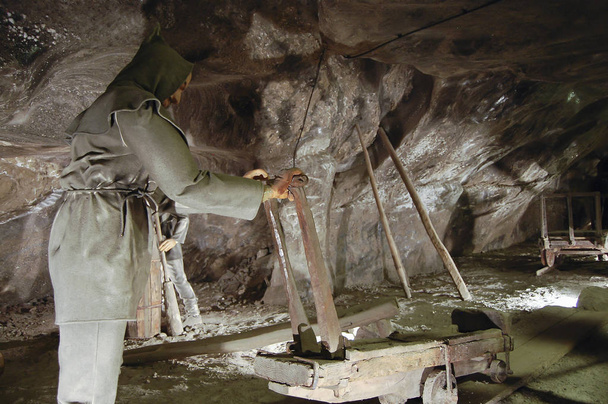 Túnel na mina de sal de Wieliczka - Polónia
 - Foto, Imagem