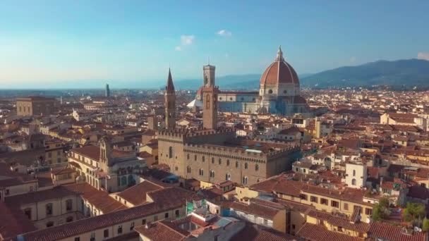 Πανοραμική Αεροφωτογραφία του αστικού τοπίου στη Φλωρεντία της Ιταλίας. Di Καθεδρικός ναός Σάντα Μαρία ντελ Φιόρε. - Πλάνα, βίντεο