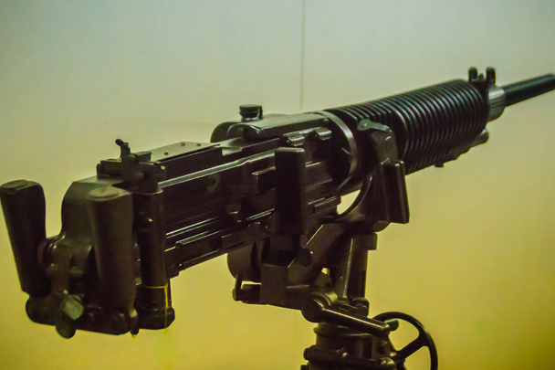 Старый японский пулемет 7,7 мм в общественном музее. Лёгкий пулемет - это пулемет, предназначенный для использования отдельным солдатом в качестве оружия поддержки пехоты.
. - Фото, изображение
