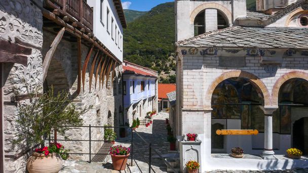 Starověký klášter Timiou Prodromou svatého Jana Křtitele poblíž města Serres, Střední Makedonie, Řecko - Fotografie, Obrázek