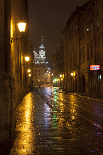 Ruska calle Lviv
 - Foto, imagen