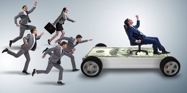 Uomo d'affari nel concetto di business con auto dollaro
 - Foto, immagini