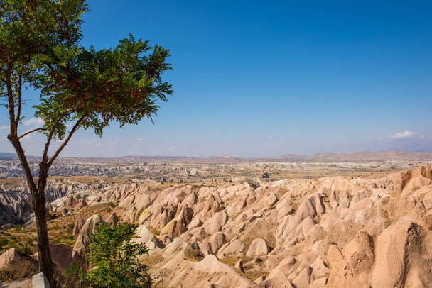 Red valley, Kizilcukur. Travel to Turkey - observation deck on the Aktepe Hill and valley in Nevsehir province in Cappadocia, Anatolia. - Φωτογραφία, εικόνα