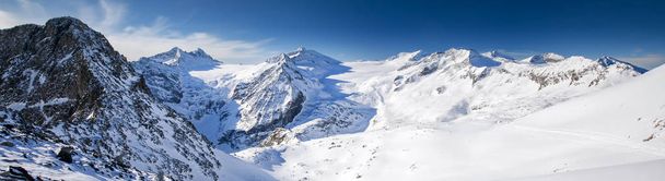 View of Alps from Presena Glacier, Tonale, Italy. - Фото, изображение
