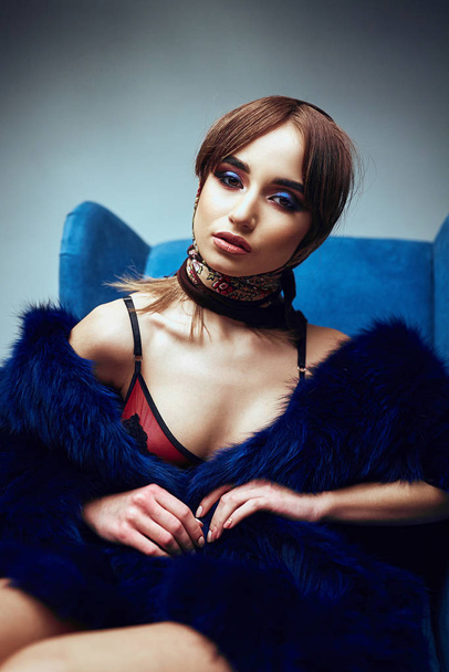 Fashion concept, young pretty model waiting in loft studio, girl, lifestyle people - Valokuva, kuva