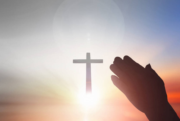 Dicsérik és imádják Istent conceptcross, elmosódott háttér - Fotó, kép