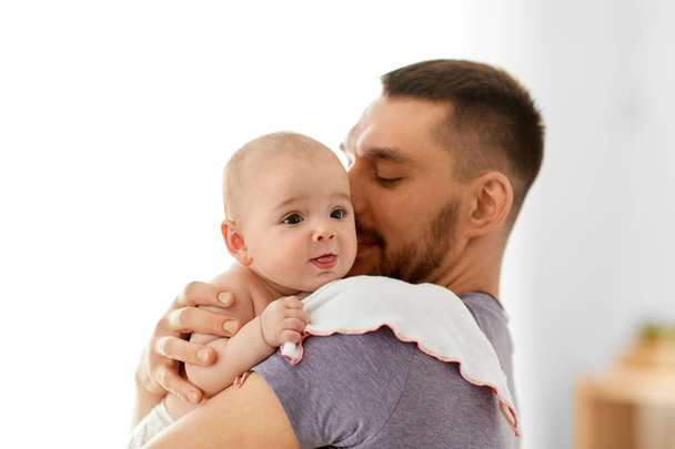 father with little baby girl at home - Foto, Imagem
