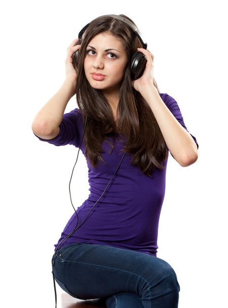 Brunette with headphones - Foto, imagen