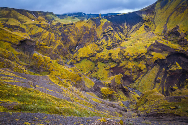 Belo Panorama de Montanha no Parque Nacional Thorsmork, Islândia
. - Foto, Imagem