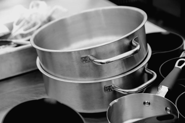 Utensilios de cocina de acero inoxidable, juego de utensilios de cocina, ollas de acero inoxidable, utensilios de cocina
 - Foto, imagen