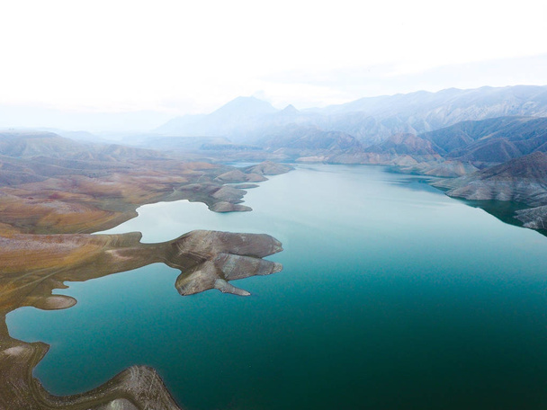 einzigartige landschaften in azat reservoir, armenien - Foto, Bild