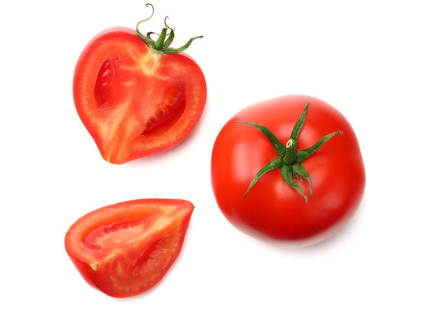 rebanada de tomate aislado sobre fondo blanco. vista superior
  - Foto, Imagen