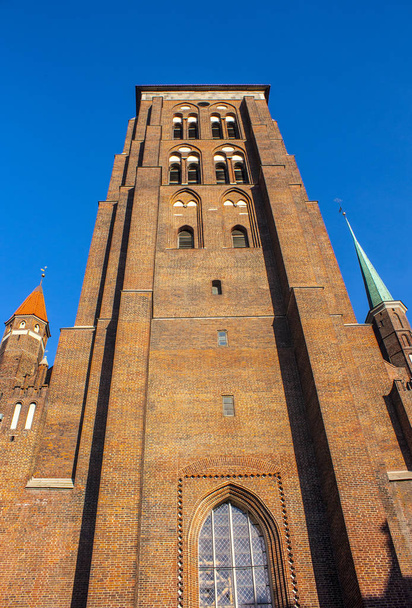 Gdansk, Polonya - 8 Nisan 2018: St. Mary Katedrali Gdansk eski şehir - Fotoğraf, Görsel