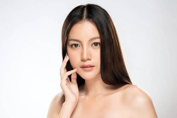 Beautiful Young asian Woman with Clean Fresh Skin - Photo, image