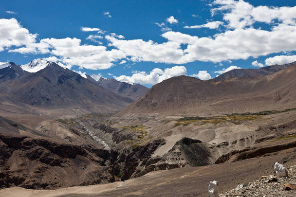 Explore province of Ladakh. The Indian Himalayas - Foto, Imagem