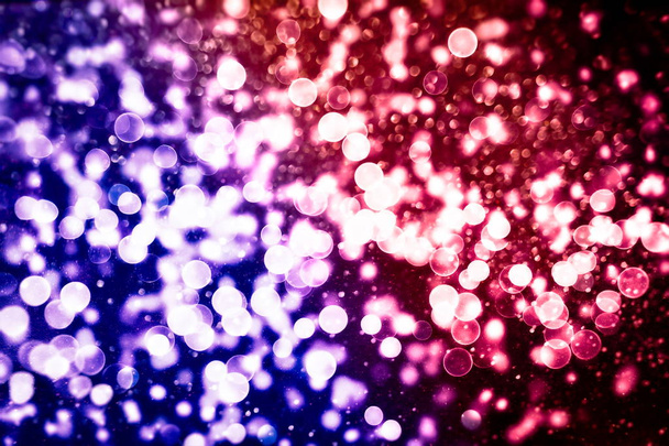 Abstrakter festlicher Hintergrund. Glitter vintage lights hintergrund mit lichtern defokussiert. Weihnachten und Neujahr Fest Bokeh Hintergrund mit Copyspace. - Foto, Bild