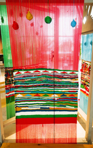 Krosno tkackie do dywanów w Iranie - Zdjęcie, obraz