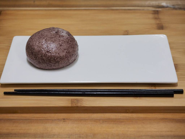 Asijská jídla dušená bun, dušenou drdol s červenými boby pastefilling - Fotografie, Obrázek