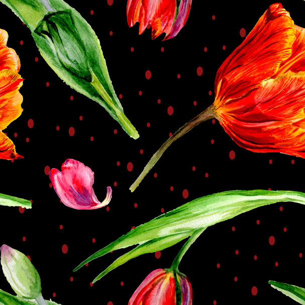 Amazing red tulip flowers with green leaves. Hand drawn botanical flowers. Watercolor background illustration. Seamless pattern. Fabric wallpaper print texture. - Foto, Imagen