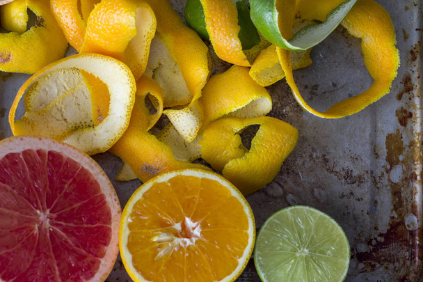 Narenciye kabukları, portakal, limon ve greyfurt c vitamini ve pul pul dökülme için - Fotoğraf, Görsel